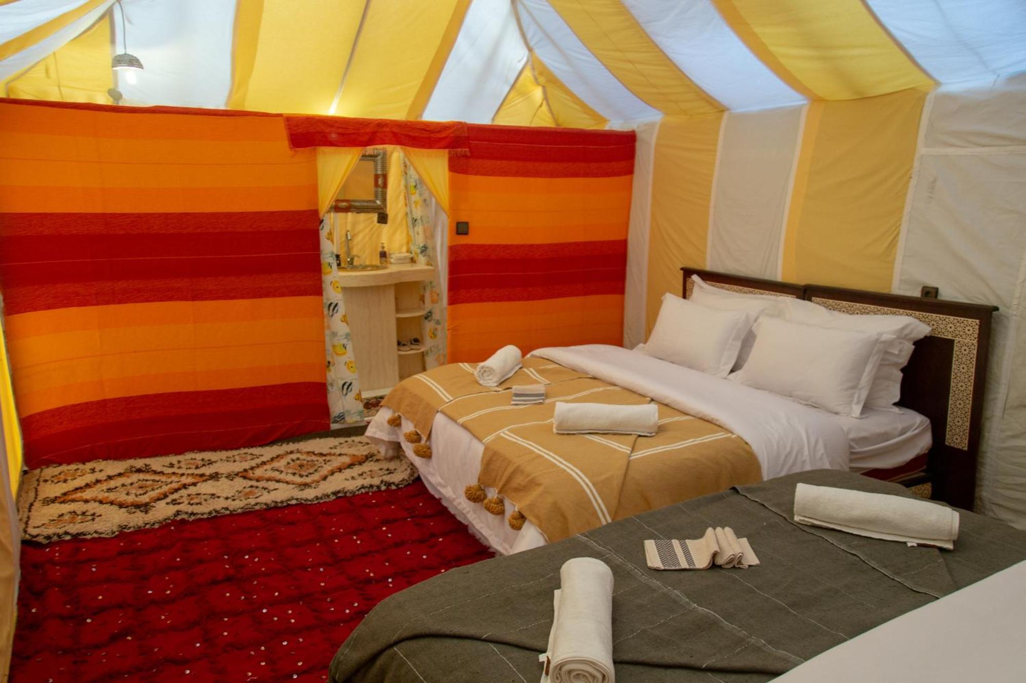 Erg Chebbi Khamlia Desert Camp Merzouga Bagian luar foto