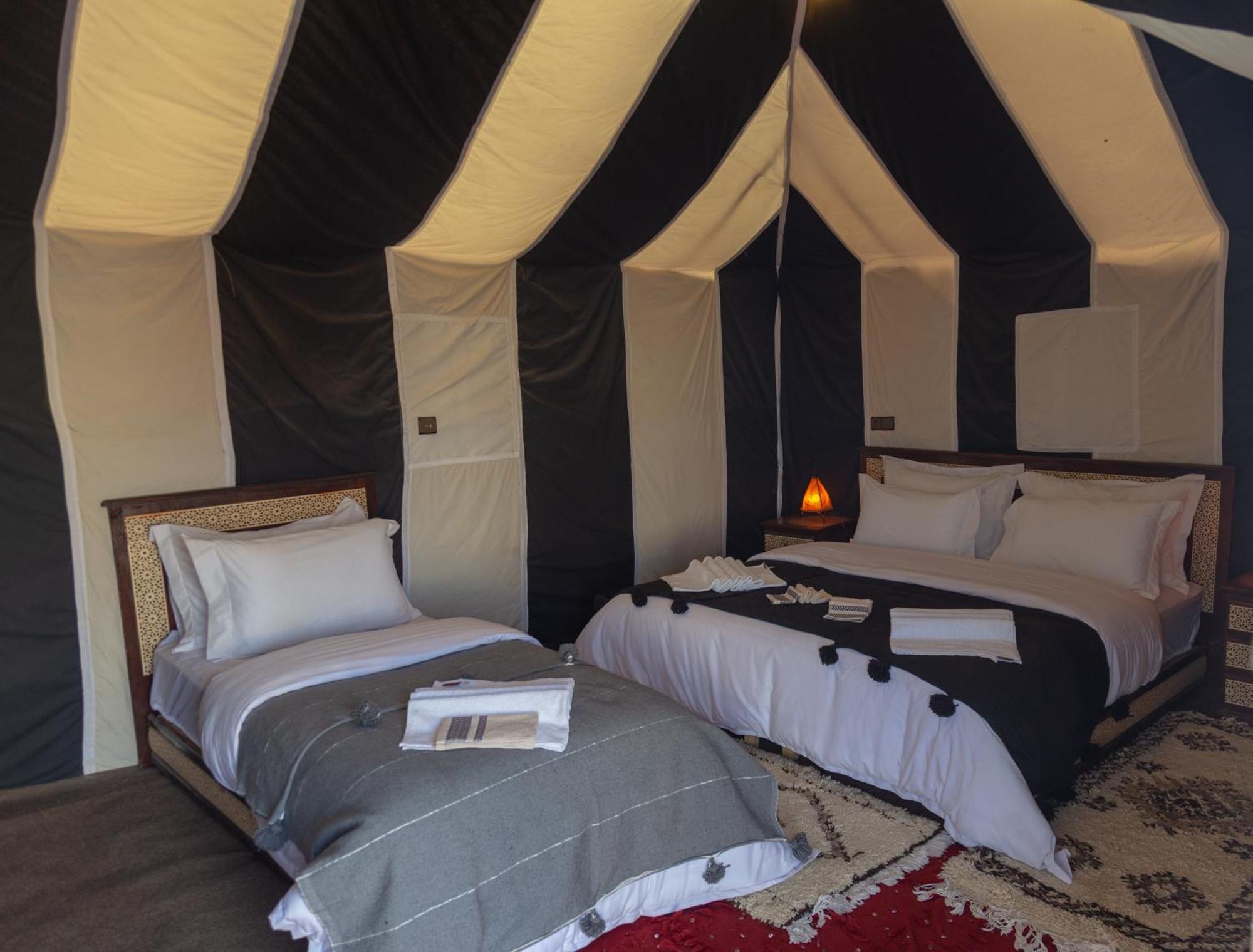 Erg Chebbi Khamlia Desert Camp Merzouga Bagian luar foto