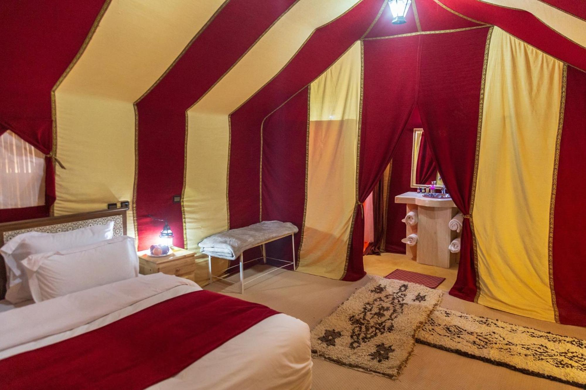 Erg Chebbi Khamlia Desert Camp Merzouga Bagian luar foto
